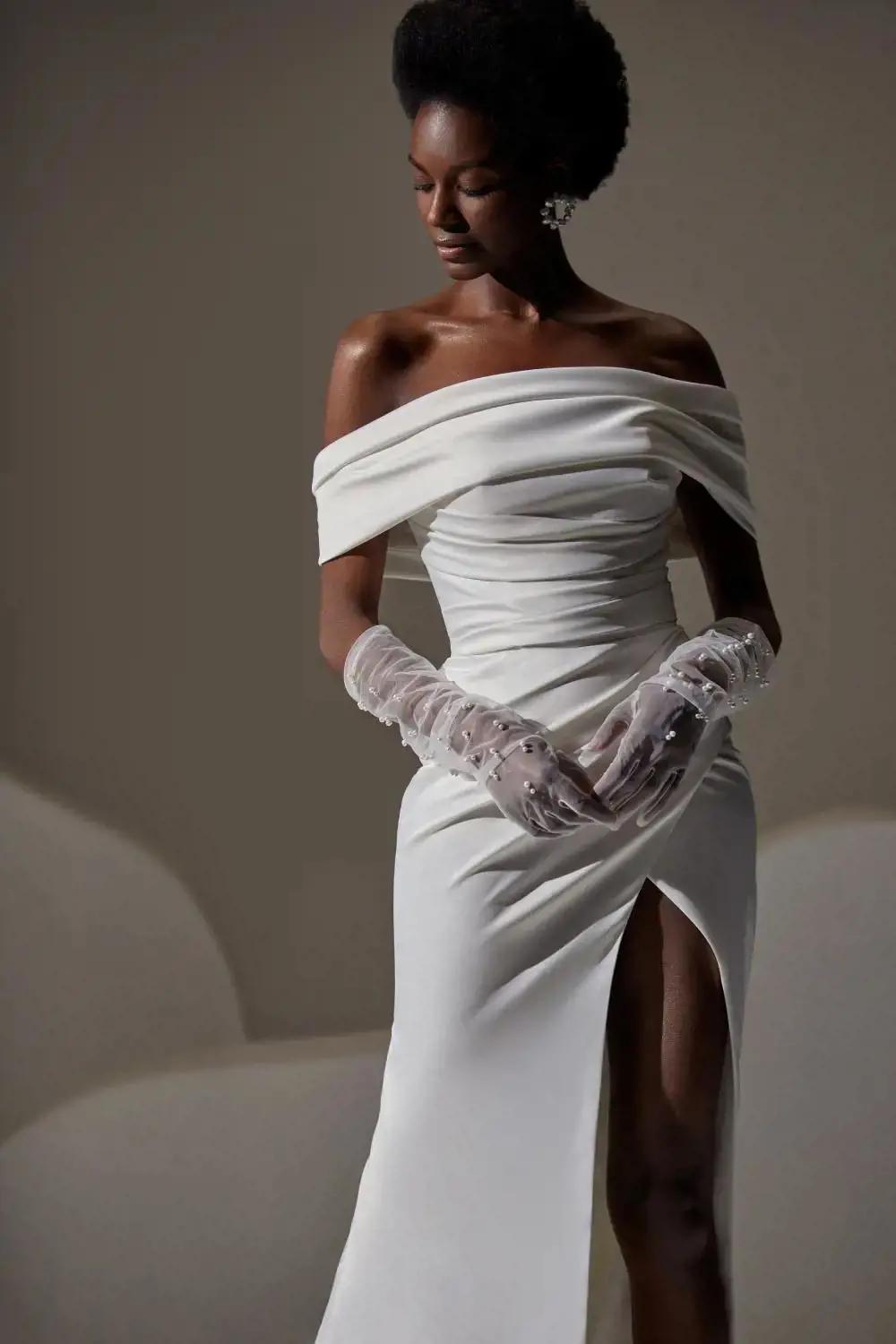 White + lace by  MILLA NOVA